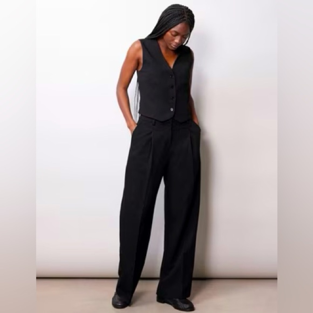 Women's Whistles Pleat Front Black Wide-Leg Pants Trousers Faux belt band
